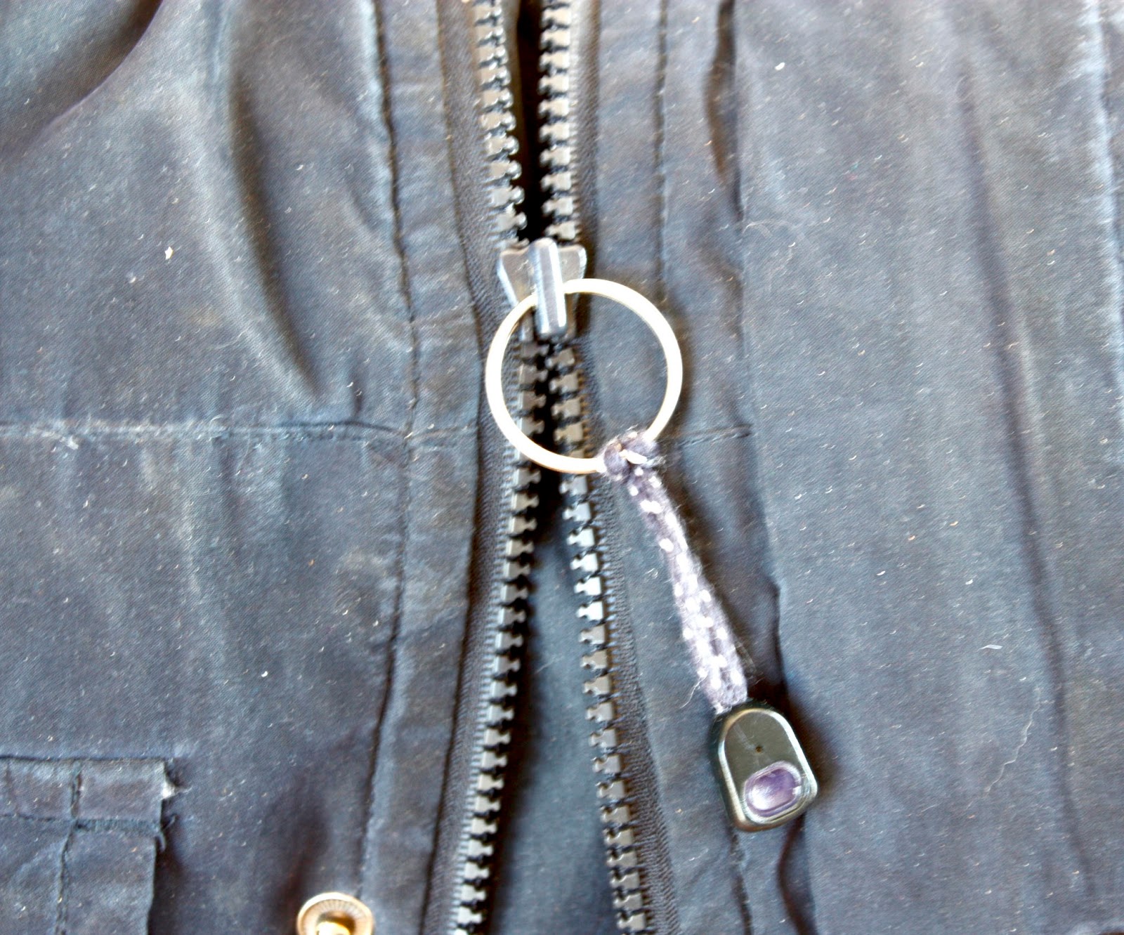 Artsybuildinglady: Split Zipper Fix