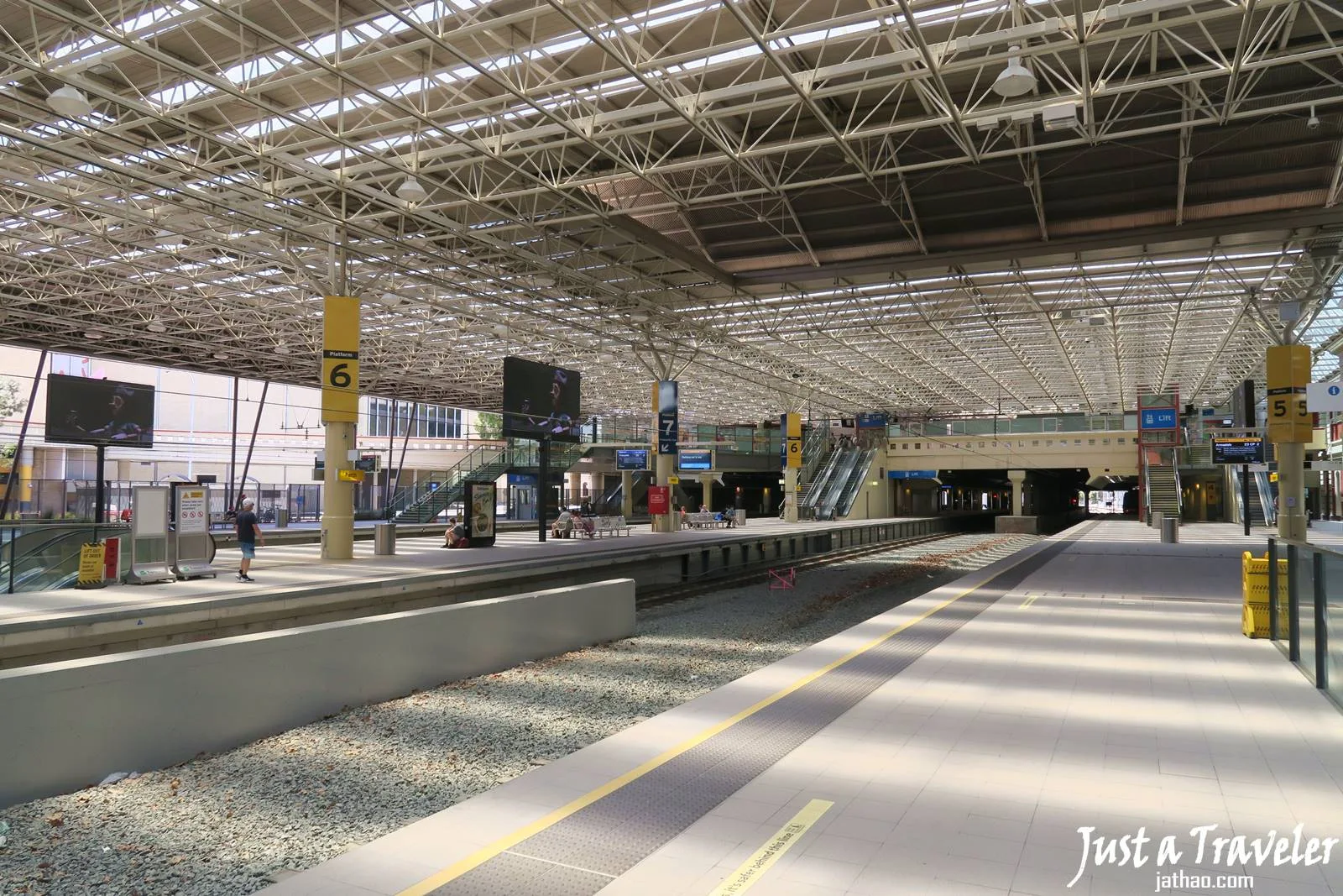 伯斯-交通-攻略-巴士-公車-鐵路-火車-渡輪-推薦-車票-地圖-時刻表-票價-優惠-SmartRider-介紹-自由行-旅遊