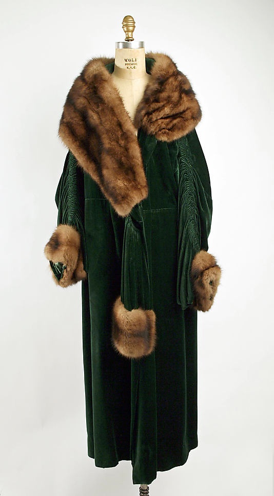 dear golden | vintage: 1920s coats