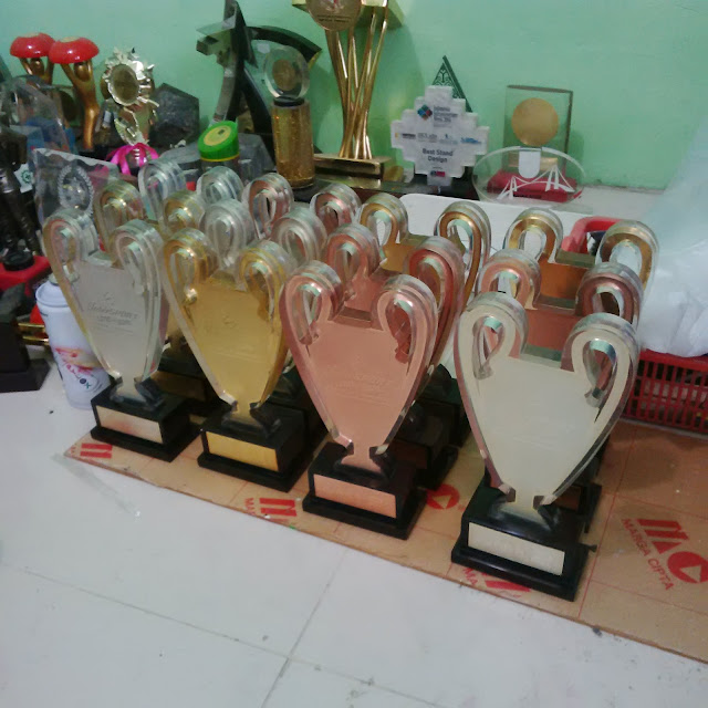 Acrylic Plaques Plakat Alok manawa Pilih Center plakat-trophy.com Acrylic Plaques Plakat Alok manawa Pilih Center plakat-trophy.com