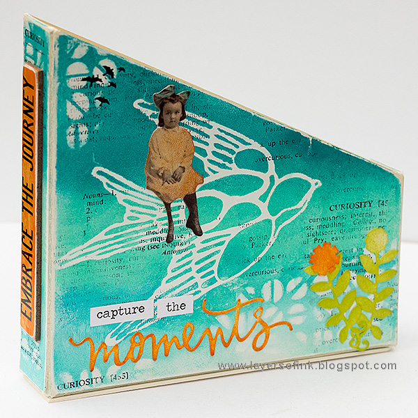 Layers of ink - Mini Magazine Holder Tutorial by Anna-Karin Evaldsson Layers of ink - Mini Magazine Holder Tutorial by Anna-Karin Evaldsson with Eileen Hull Sizzix Book Club dies
