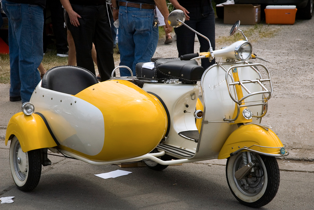 Vespa с коляской