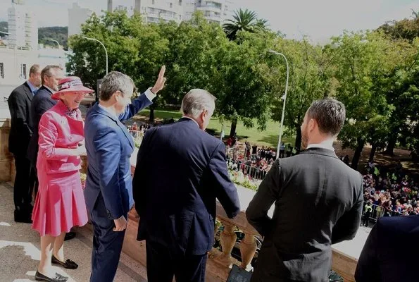 Buenos Aires, Tres Arroyos, Necochea and Tandil. Queen wore Pink blazer and skirt