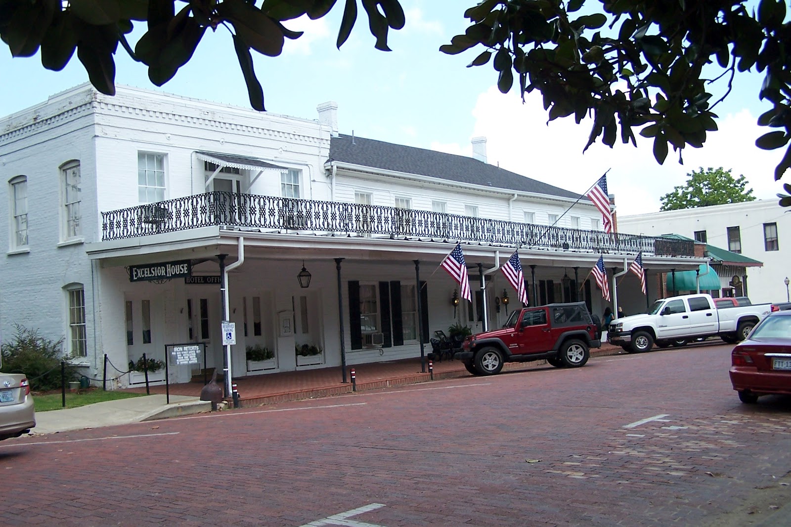 And So it Goes in Shreveport Take A Summer Trip to Jefferson, Texas