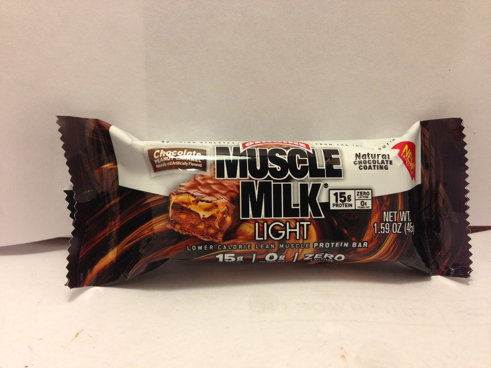 Amazon Com Muscle Milk Chocolate Light Ready To Drink Shake 11oz 8 Pack Health Personal Care