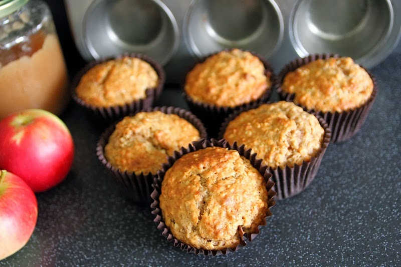 Low Fat Applesauce and Oat Muffins