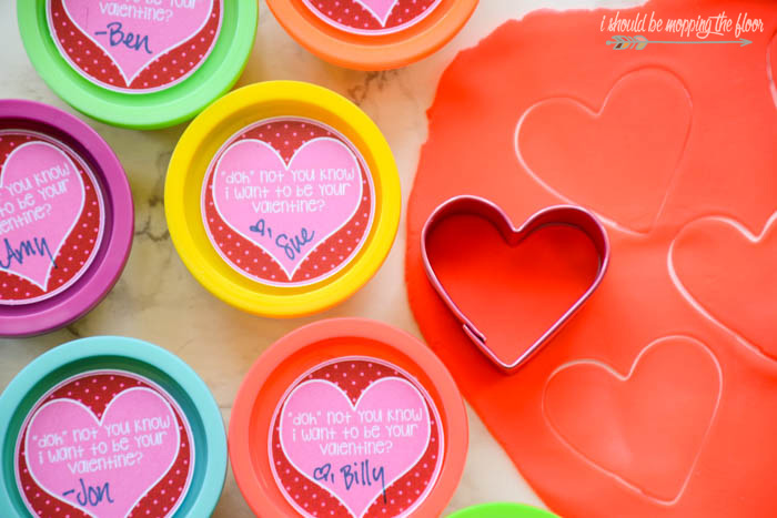 Non-Candy Valentine Printables | Over 20+ free printable Valentines that are perfect for non-candy treats!