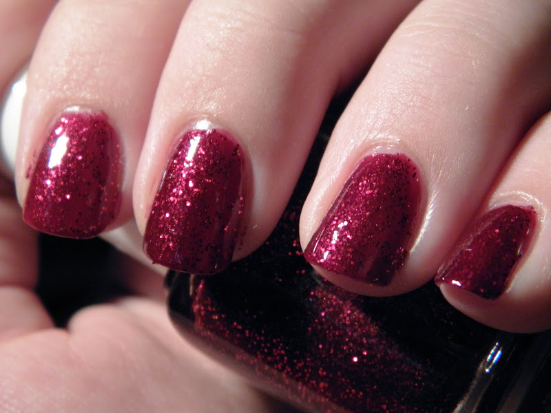 Polish Schmolish: Essie Winter 2012 Collection Swatches and Review
