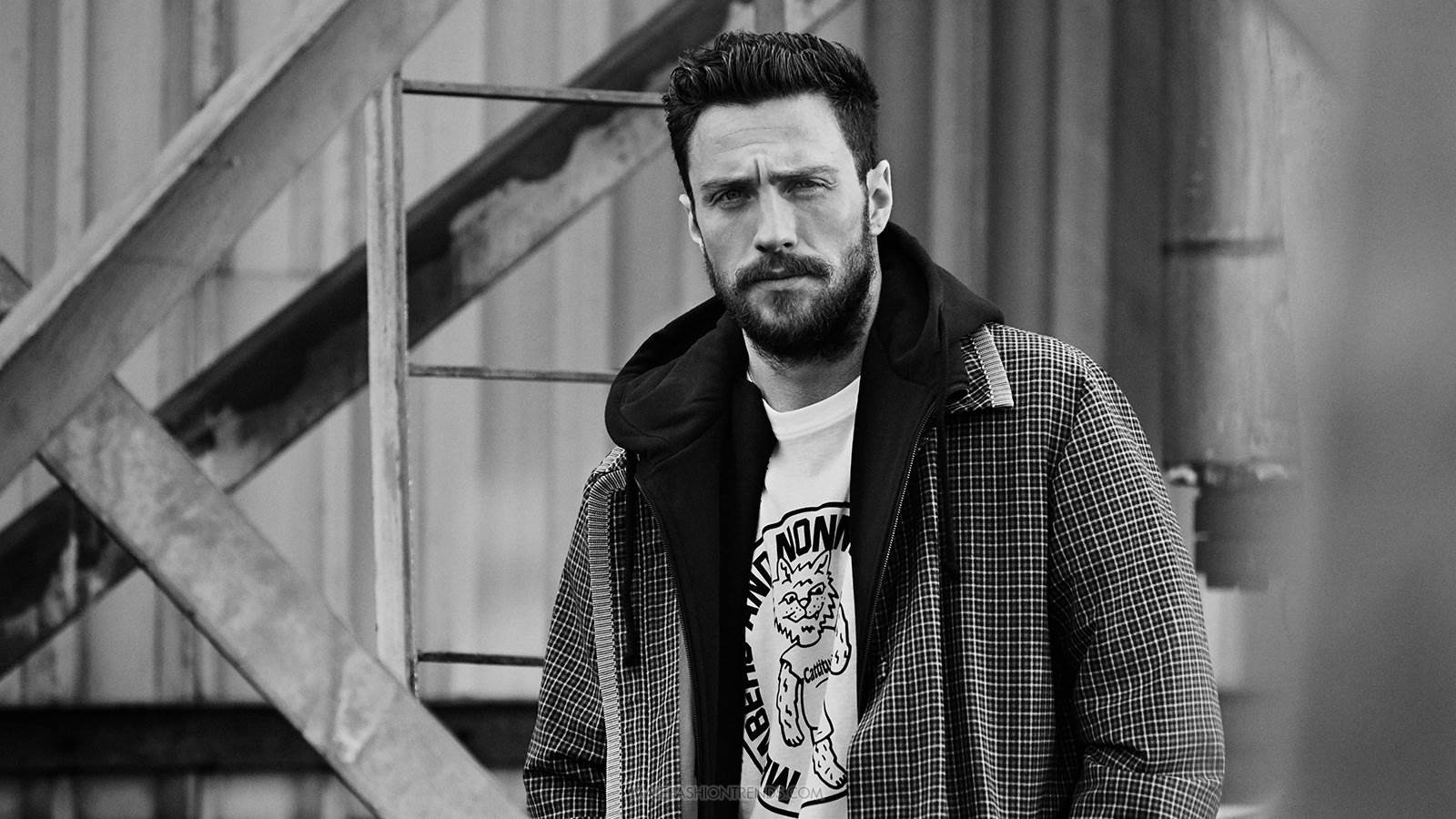 aaron taylor johnson givenchy aaron taylor johnson por ben weller para mr porter male aaron taylor johnson givenchy aaron taylor johnson por ben weller para mr porter male