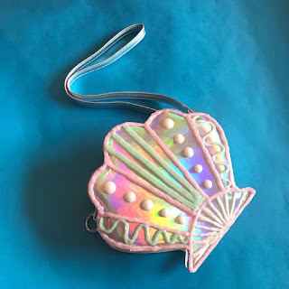 A shell bag decorated using Gel-a-Peel stock image from Gel-a-Peel