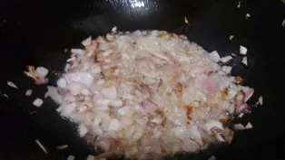 saute-the-onions-for-4-minutes