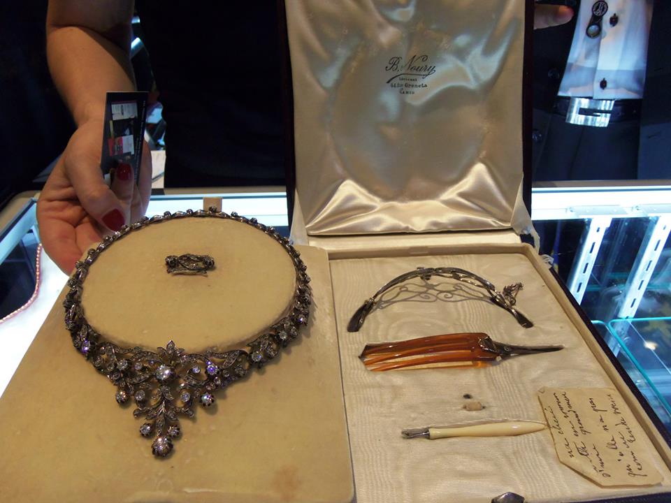 Register for the Las Vegas Antique Jewelry & Watch Show #LVAJWS