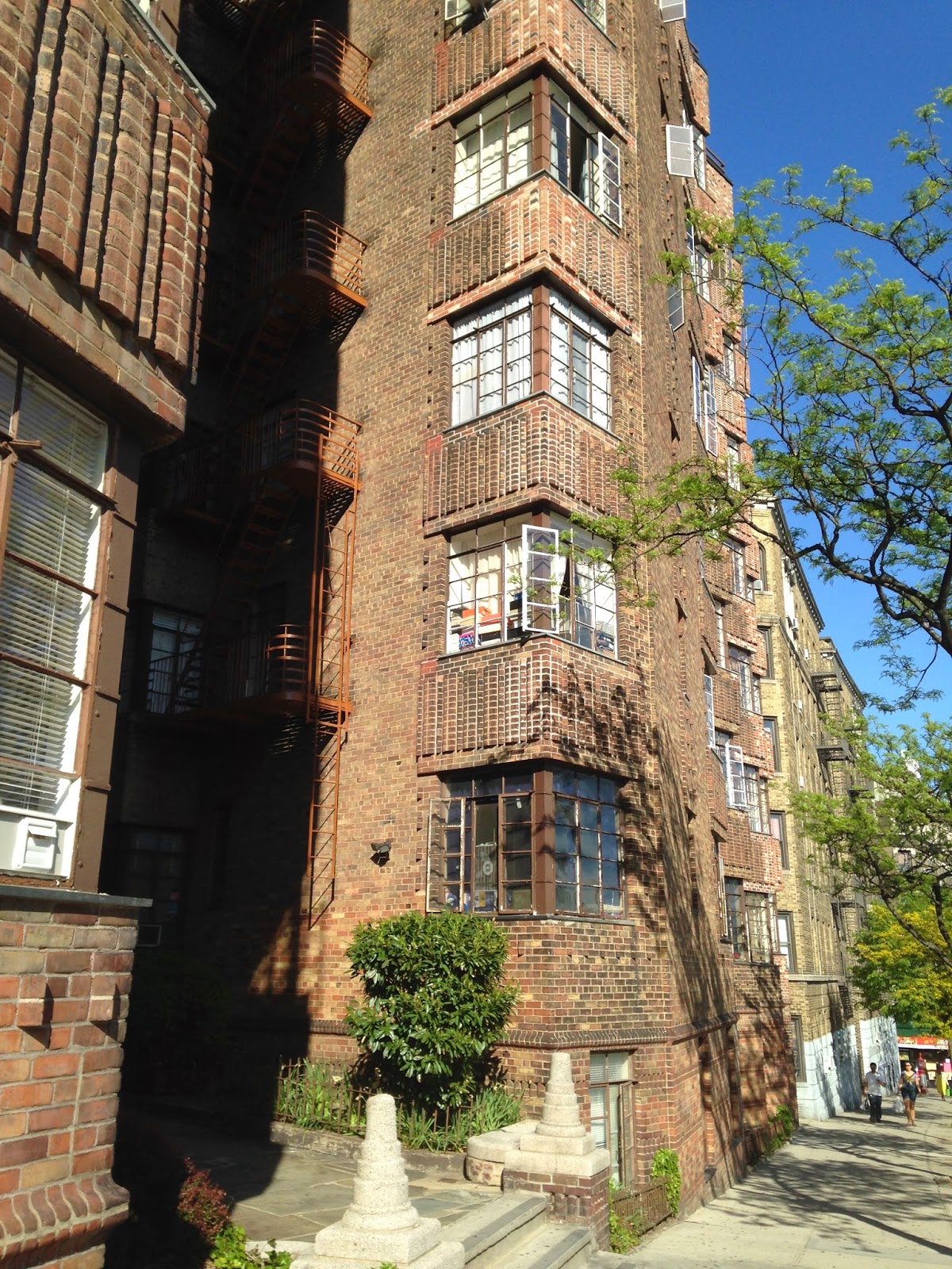 travels 135 W225 St., Marble Hill, Manhattan, New York, New York