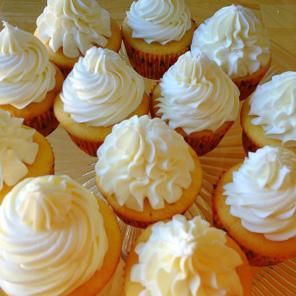Sea Jay's Cupcakes Super Easy Perfect Vanilla Cupcakes Sea Jay's Cupcakes Super Easy Perfect Vanilla Cupcakes