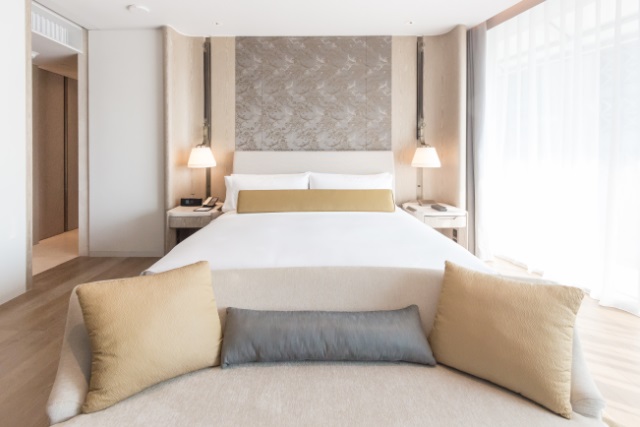 Deluxe Room at Waldorf Astoria Bangkok