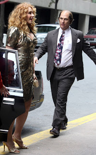 Altın-Kay-Kenny Wells gold-bryce dallas howard-matthew mcconaughey