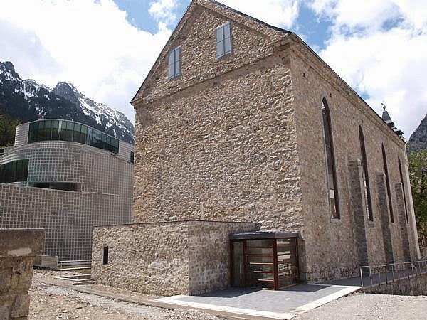 Resultado de imagen de entrada a la iglesia de baños de panticosa