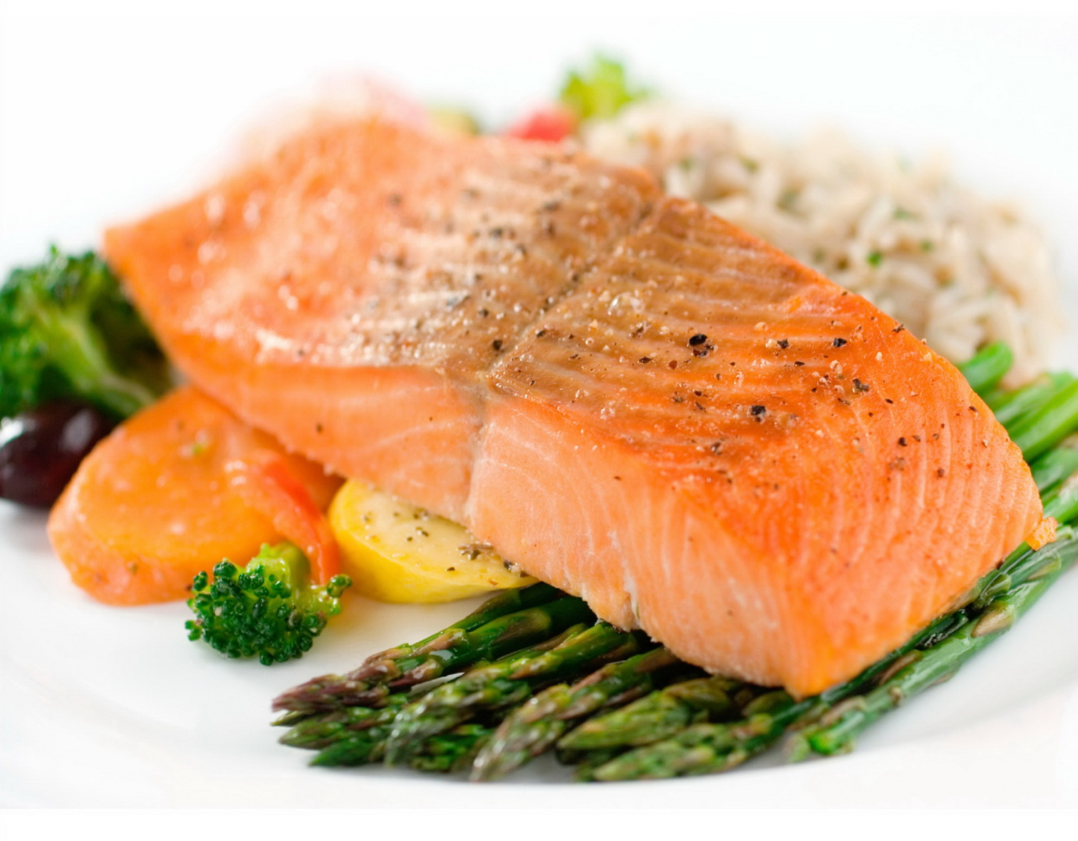 Master Chef: Tips Mengolah Daging Salmon