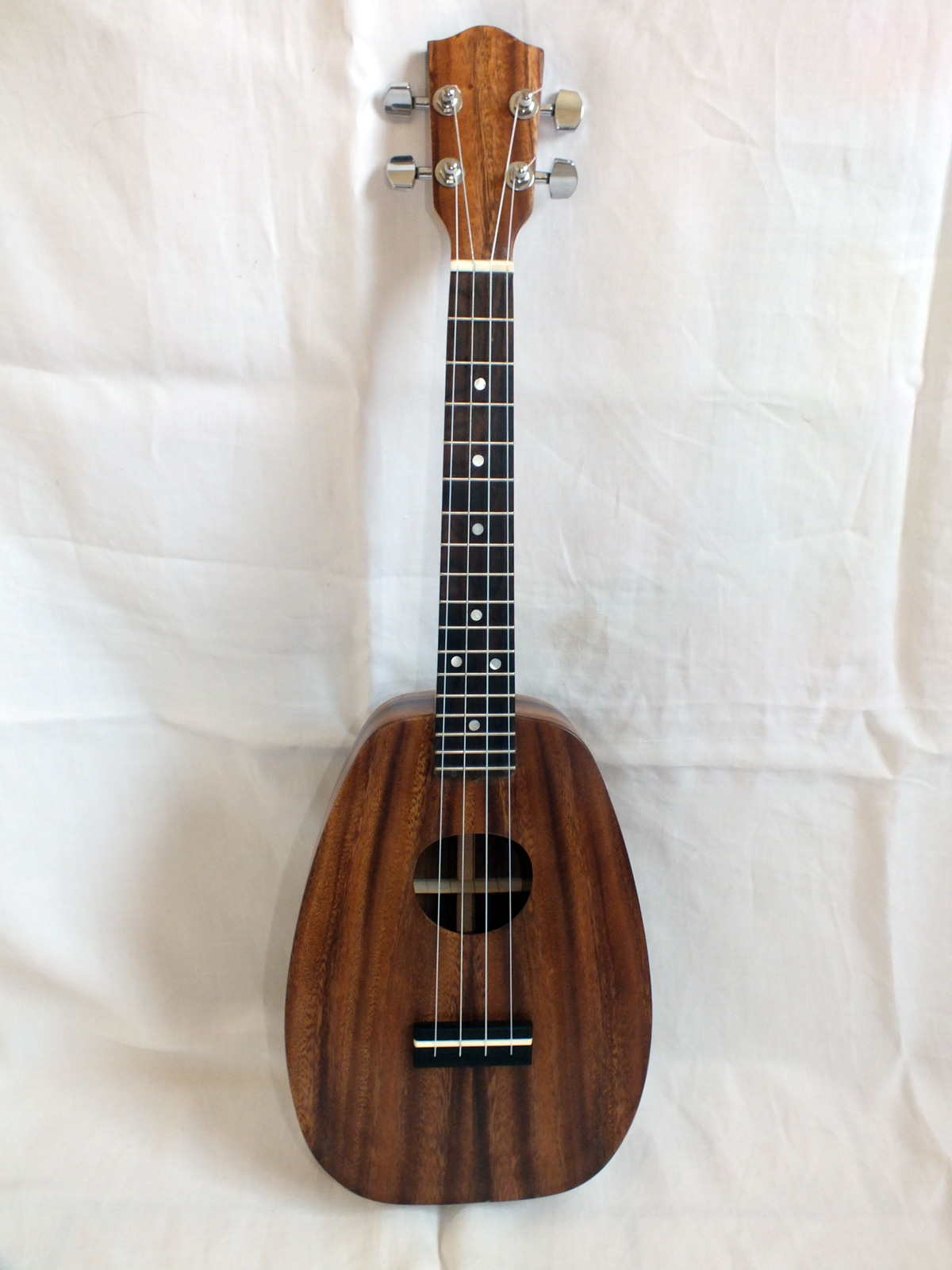 Ukulele Brasil À venda Ukulele Tenor Pineapple