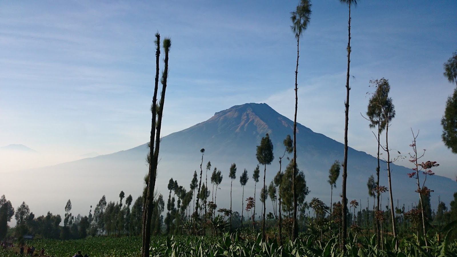 Posong, Alternatif Sunrise dengan Ornamen Tujuh Gunung