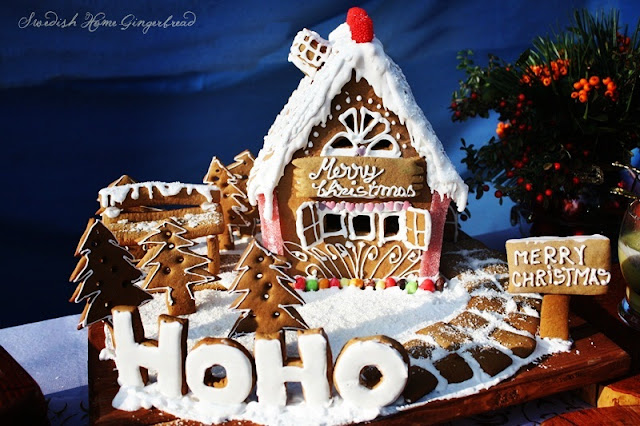 Casuta din turta dulce~Gingerbread House