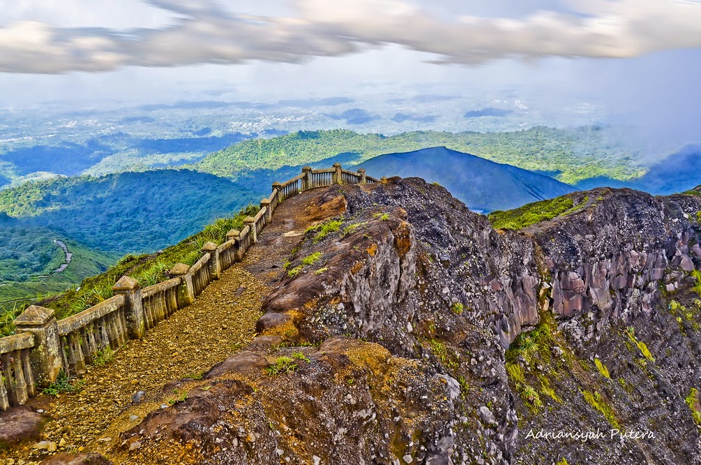 Virtual Adrian: Gunung Kaba, Suaka Bagi Hiker Di Provinsi Bengkulu