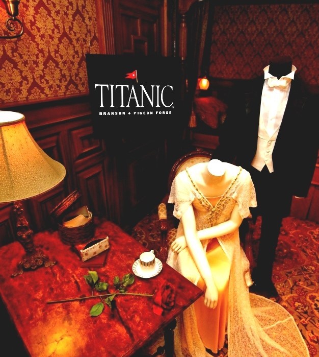 Titanic Museum - Titanic Traveling Museum