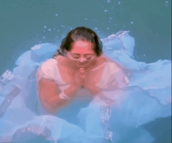 BOLLYTOLLY ACTRESS IMAGES & GIF IMAGES: Anushka shetty wet white saree