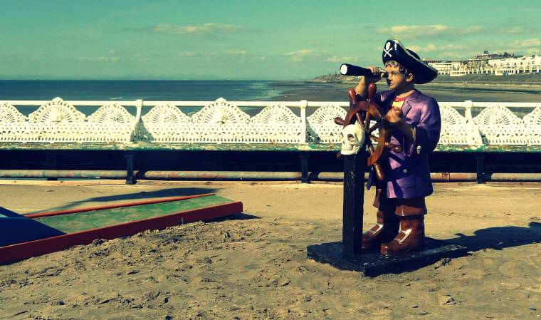 North Pier Blackpool: Holiday Fun At The Seaside