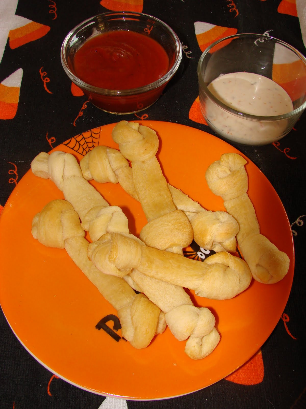 Aggieland Mommy Cooks Breadstick Bones by Pillsbury