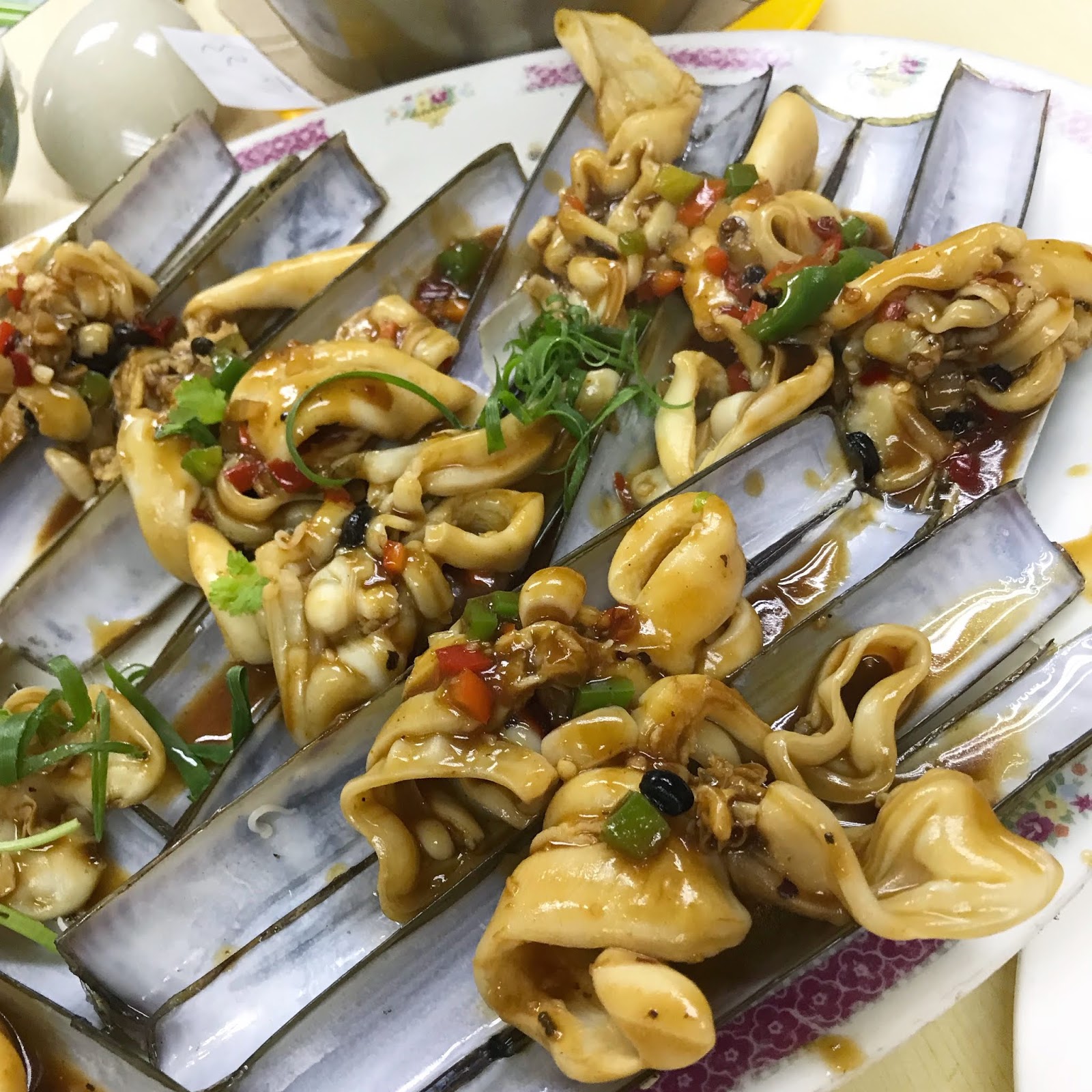 Tao Tao Restaurant The Best + Cheapest Seafood In Sai Kung, Hong Kong