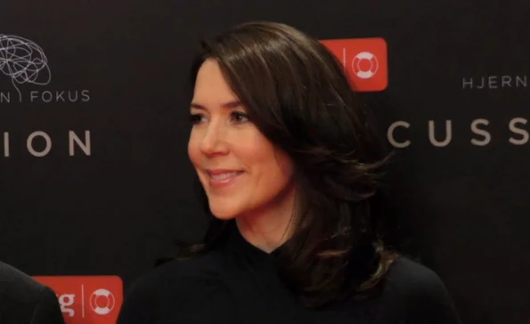 Crown Princess Mary of Denmark attended, as patron of the Brain Injury Association, the gala premiere of the movie 'Concussion'