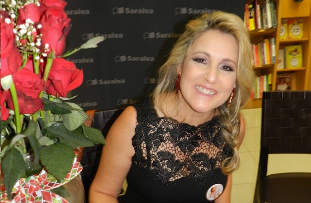 helena-andrade-author