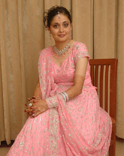 Bengali Desi Aunties _ Hot Photos and Stills | Mallu Surf