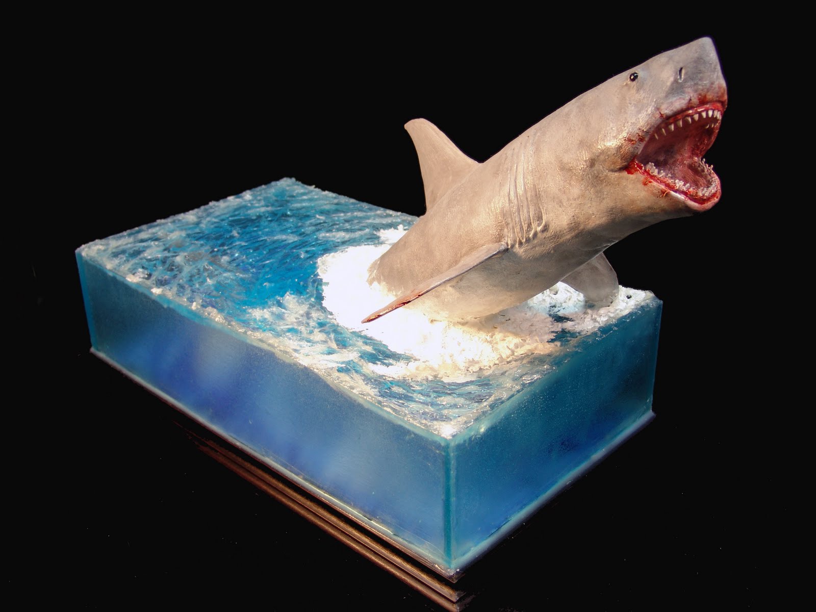 The Model Garage: Jaws Shark Version 1