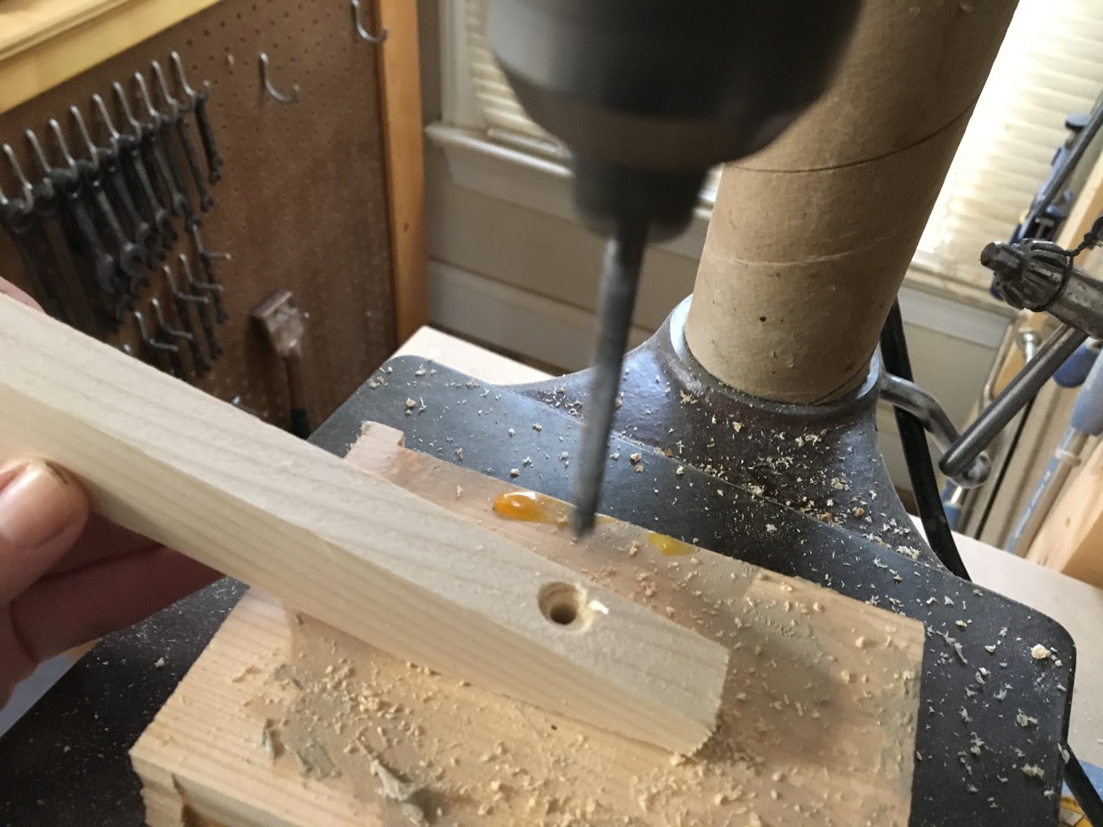 The Project Lady DIY Cheap & Easy Wooden Easels