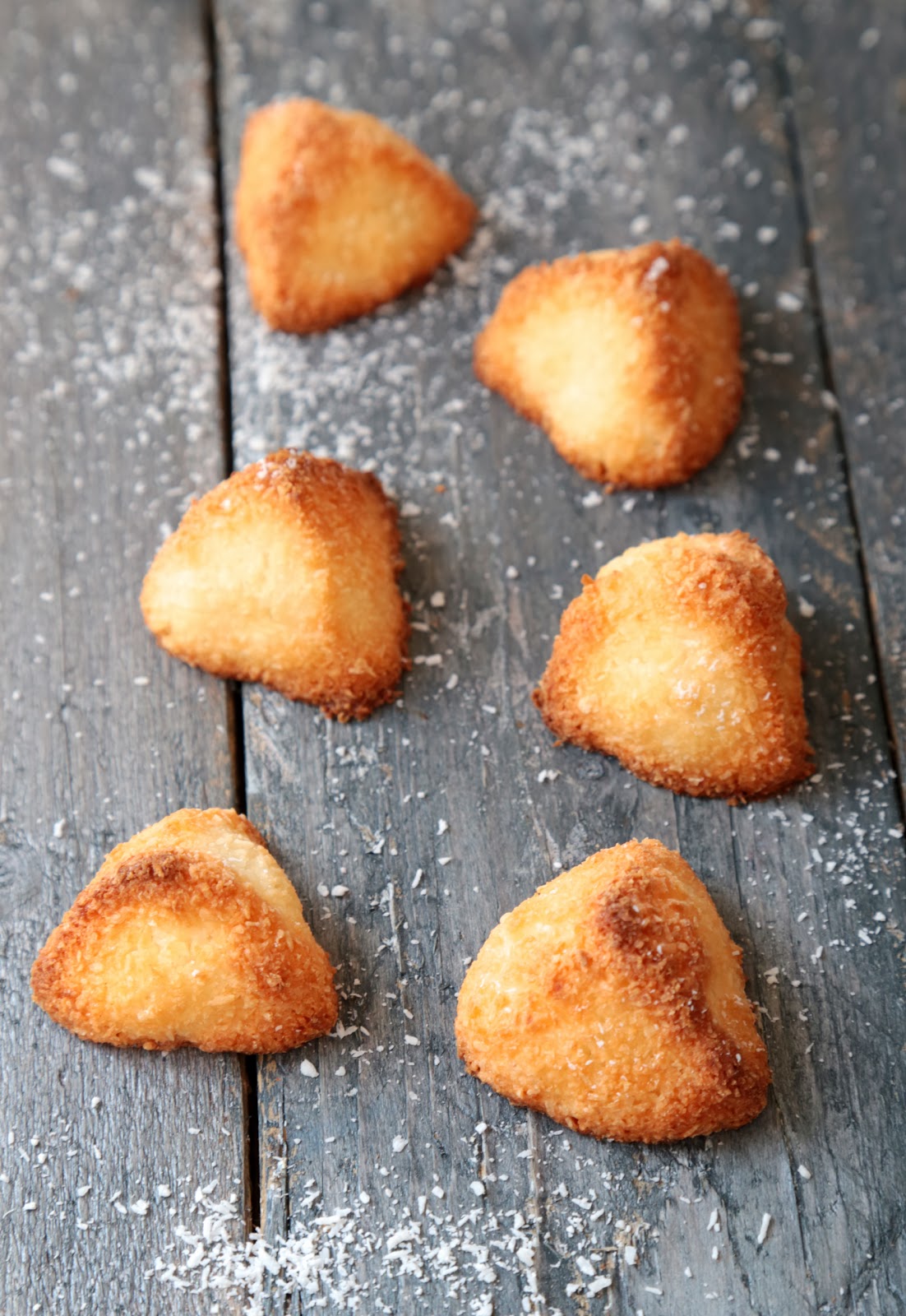 Petits rochers à la noix de coco pour utiliser des blancs / On dine