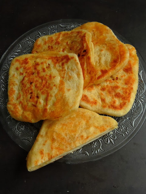 R’ghayef,Moroccan Stuffed Flatbread R’ghayef,Moroccan Stuffed Flatbread