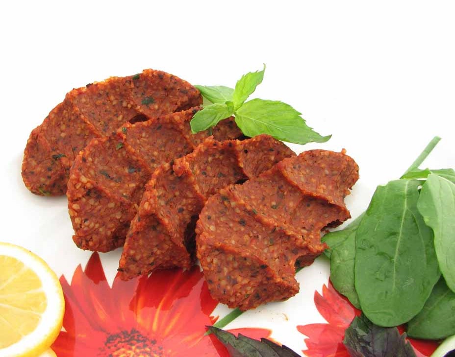 En Kolay Çiğ Köfte Nasıl Yapılır ? Urfa Usulü Etli Çiğ Köfte Tarifi