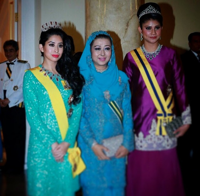 7 Perkara Menarik Yang Menjadi Rahsia Tunku Aminah Puteri Johor Selama Ini Terbongkar 7 Perkara Menarik Yang Menjadi Rahsia Tunku Aminah Puteri Johor Selama Ini Terbongkar