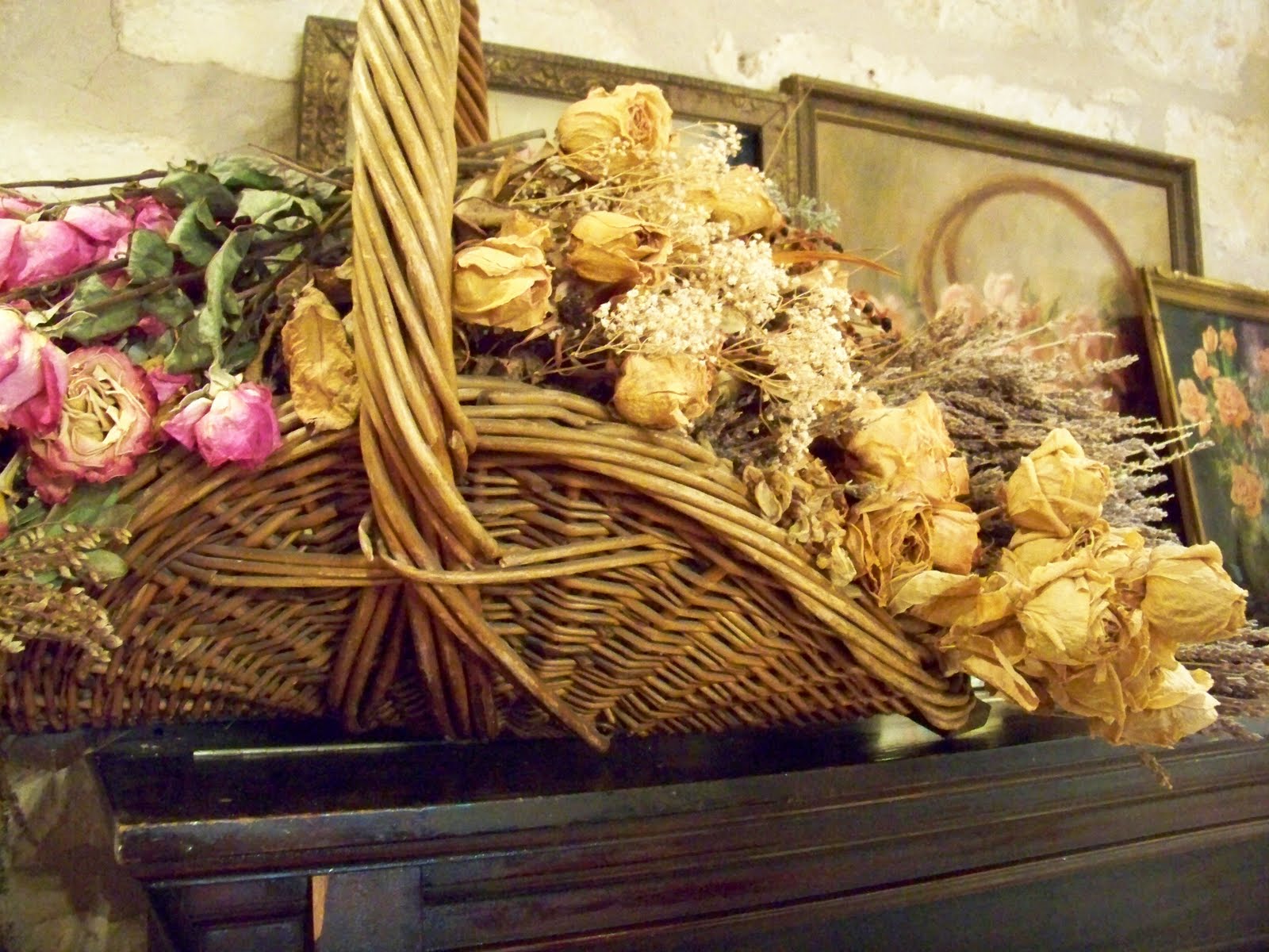Binky La Faye FREDERICKSBURG CHRISTMAS HOME TOUR