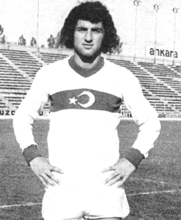 Turgay Şeren Biography - Turkish footballer
