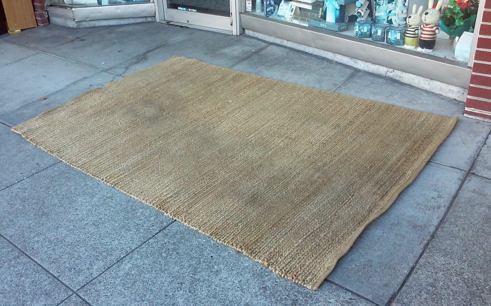 UHURU FURNITURE & COLLECTIBLES SOLD Pottery Barn 5x8 Jute Rug 40