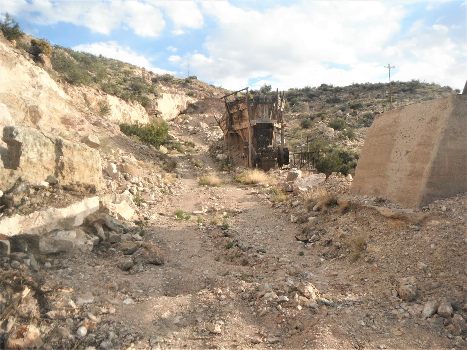 Rockhounding the Rockies NM Road Trip For Minerals Fluorite 