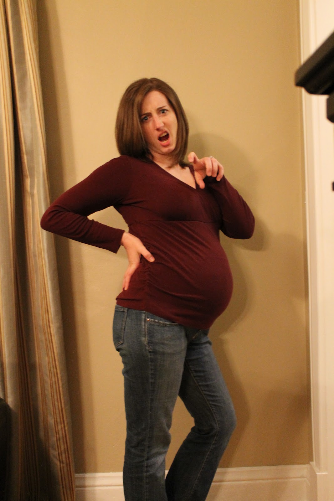 shoeper-mom: My Growing Pregnant Belly