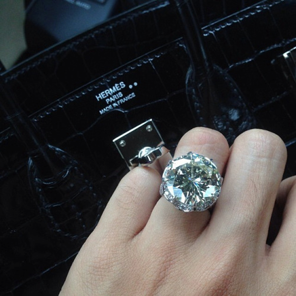 Brilliant Luxury ♦ pure luxury ~ Hermès Birkin Bag and big brilliant solitaire ring Brilliant Luxury ♦ pure luxury ~ Hermès Birkin Bag and big brilliant solitaire ring