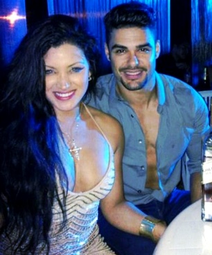 Michelle Soifer y Erick Sabater Foto de Michelle Soifer feliz con Erick Sabater