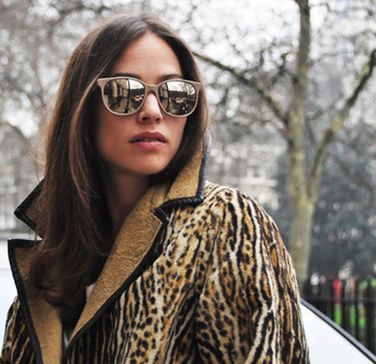 зимние солнечные очки. солнечные очки. зимние солнечные очки. девушка в очках. зимние очки.