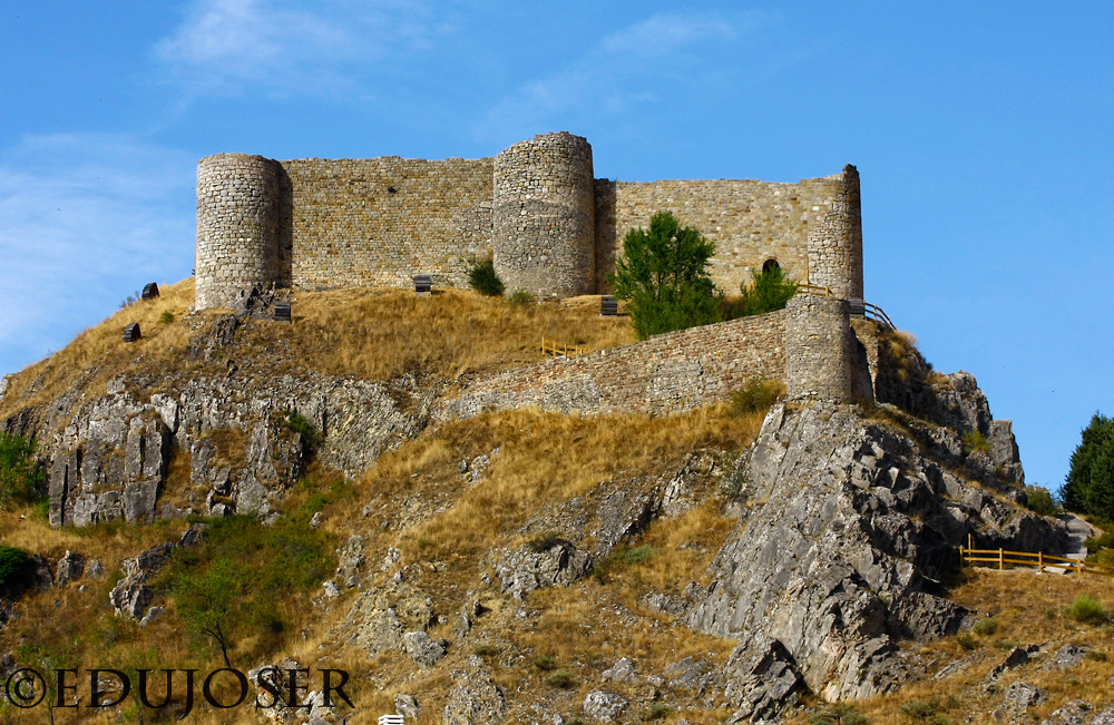 EDUJOSER CASTILLO DE AGUILAR DE CAMPOO (Palencia) EDUJOSER CASTILLO DE AGUILAR DE CAMPOO (Palencia)