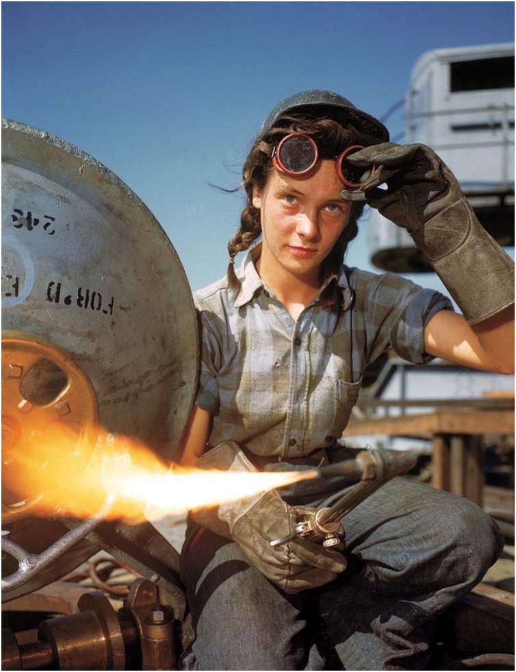 Winnie-the-Welder.-1943.jpg